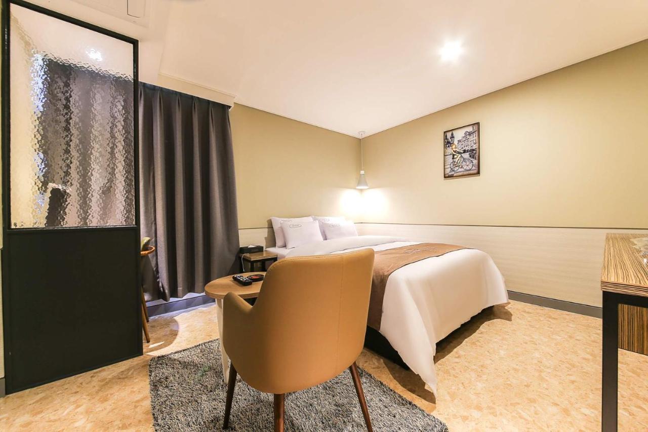 Docking Hotel Gimpo Dış mekan fotoğraf