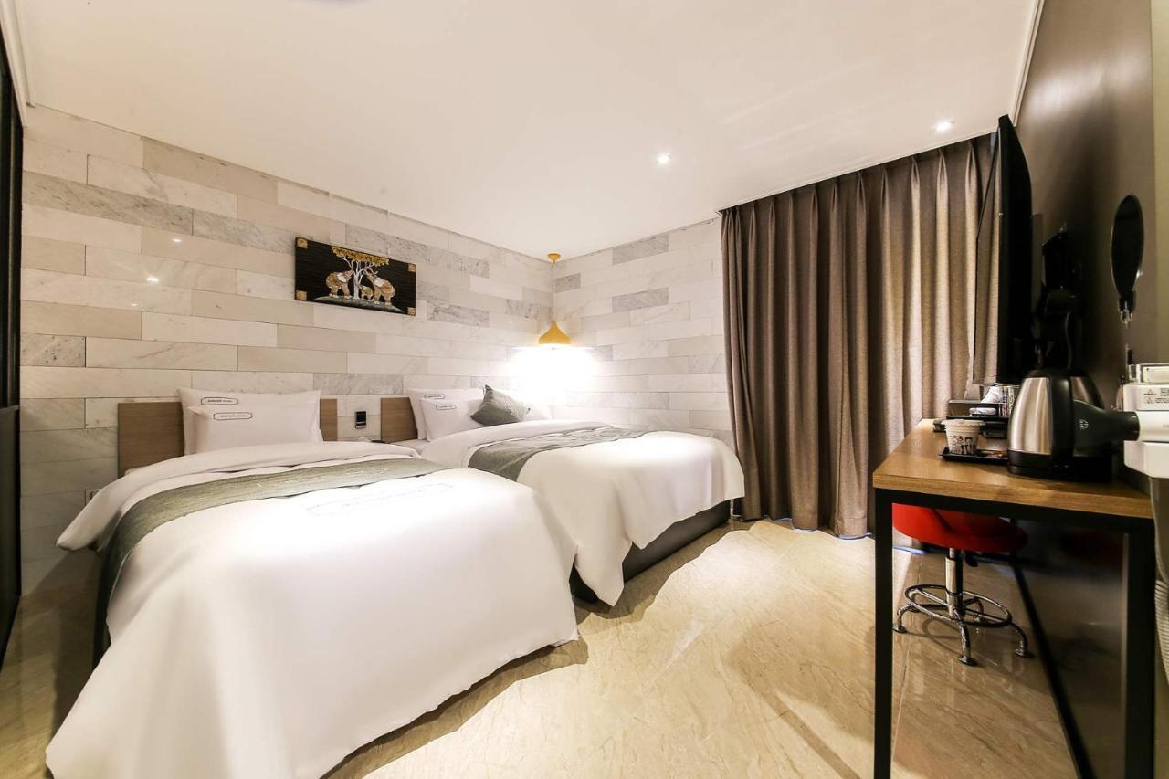 Docking Hotel Gimpo Dış mekan fotoğraf
