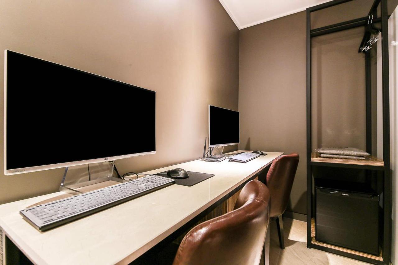 Docking Hotel Gimpo Dış mekan fotoğraf